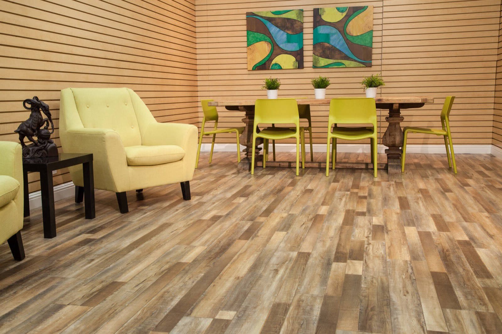 BARNWOOD COLLECTION Laminate with rustic variation