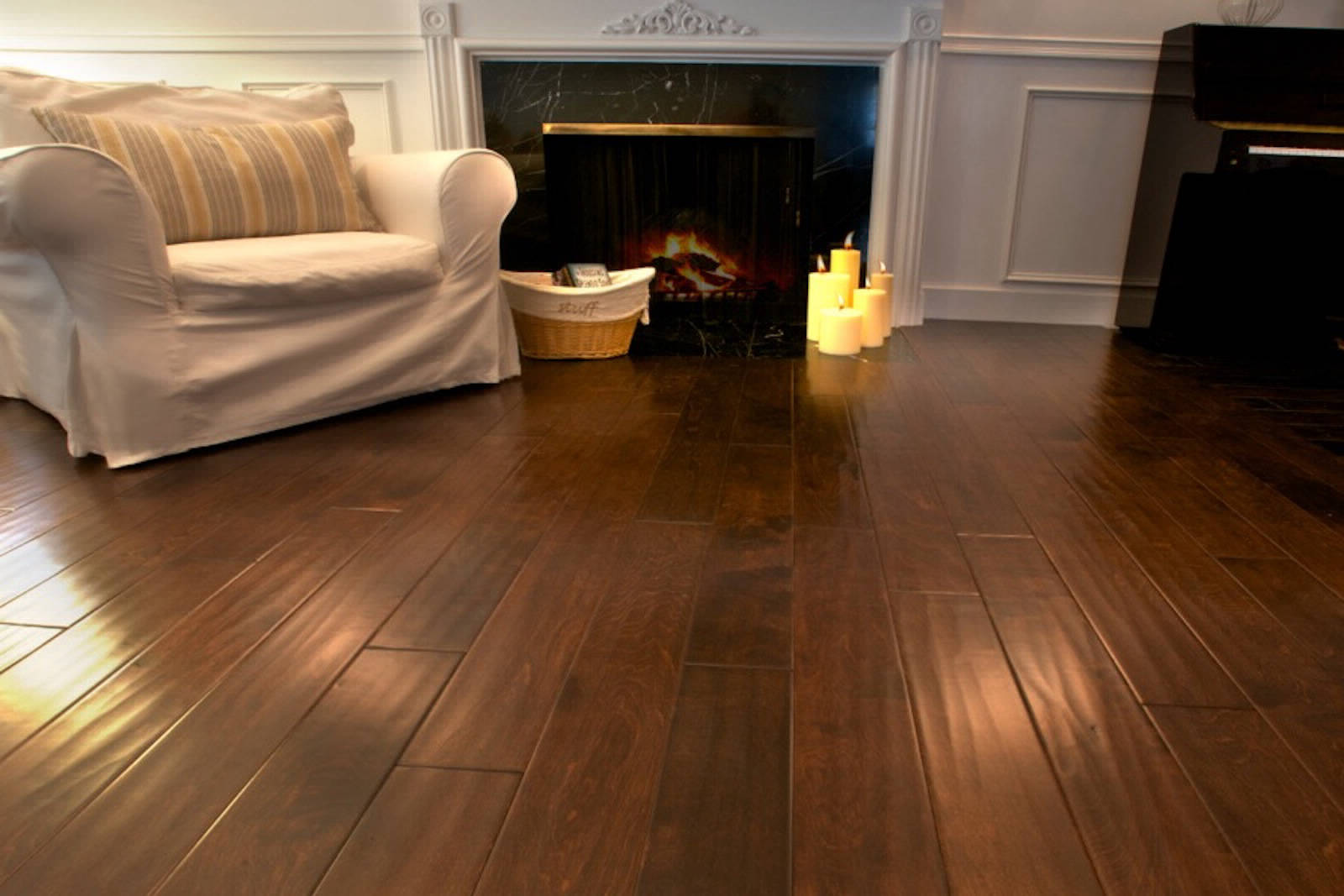 IMPERIAL COLLECTION Birch flooring with rich shading